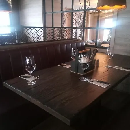 Hotel Lodge Inn 호텔