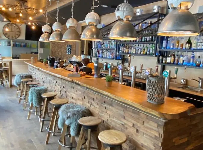 Hotel Lodge Inn Otel Fiesch